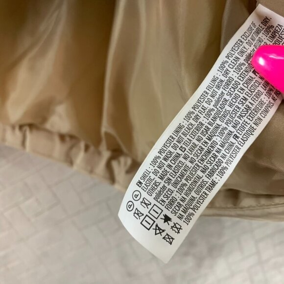 Forever 21 Womans L Puffer Jacket Beige Short Polyester Filled Winter Outdoors - Picture 9 of 16